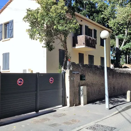 Au Vieux Lavoir Avec Parking Prive, Jardin , Climatisation, A 500 M De La Cite * קרקסון