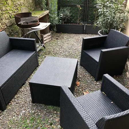 דירה Au Vieux Lavoir Avec Parking Prive, Jardin , Climatisation, A 500 M De La Cite