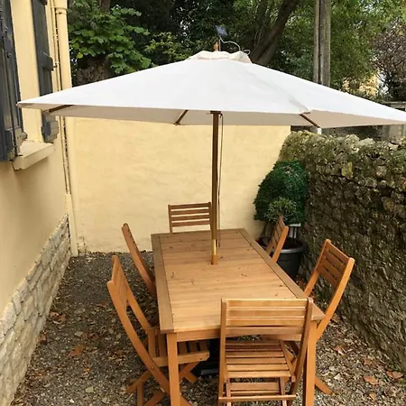 Au Vieux Lavoir Avec Parking Prive, Jardin , Climatisation, A 500 M De La Cite דירה